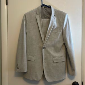 Boys suit Light Grey - Van Heusen - size 18 Suit